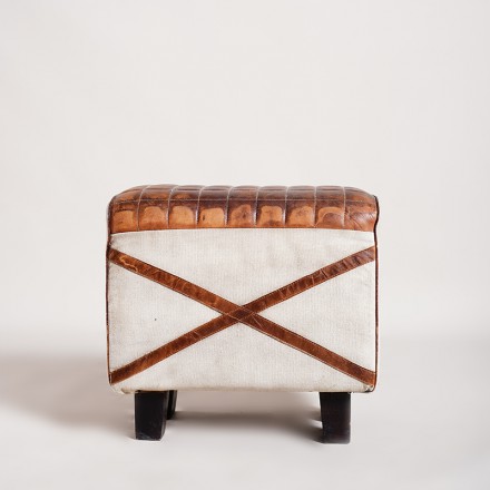 真皮凳子47*31*46cm