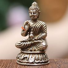 精雕铜佛像(释迦牟尼)