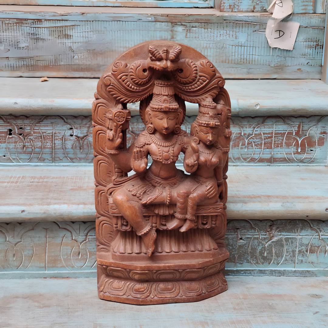 精雕佛像（毗湿奴与拉克希米）23.7*7.5*45.5cm