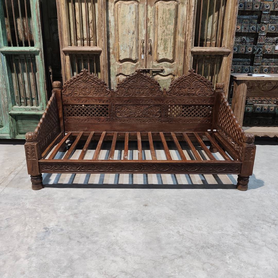 实木雕花罗汉床214.5*112.5*108cm
