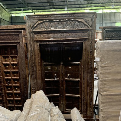 雕花双开门160.5*18厚*273cm