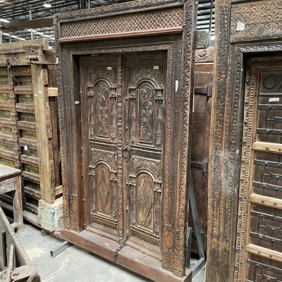 雕花双开门155*18厚*251cm