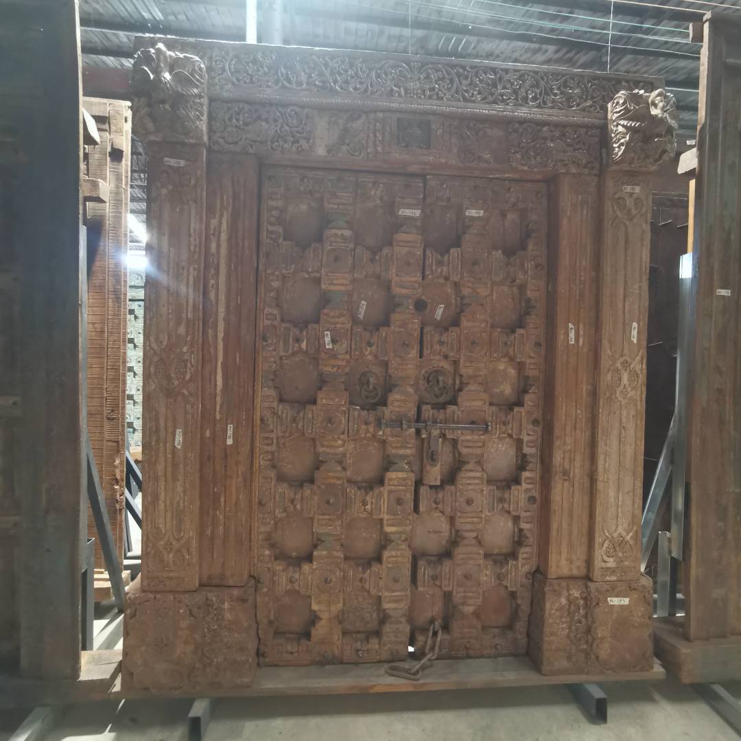 雕花双开门205*23*243cm