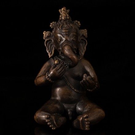 精雕铜佛像(象鼻财神)