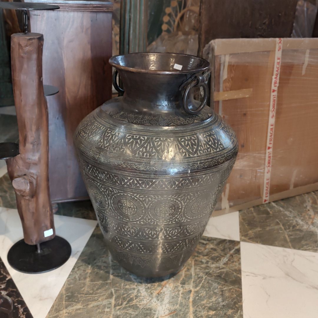 铜制花瓶摆件71*98cm