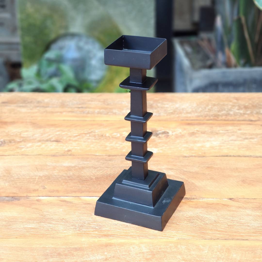 铸铁烛台12.5*12.5*30cm