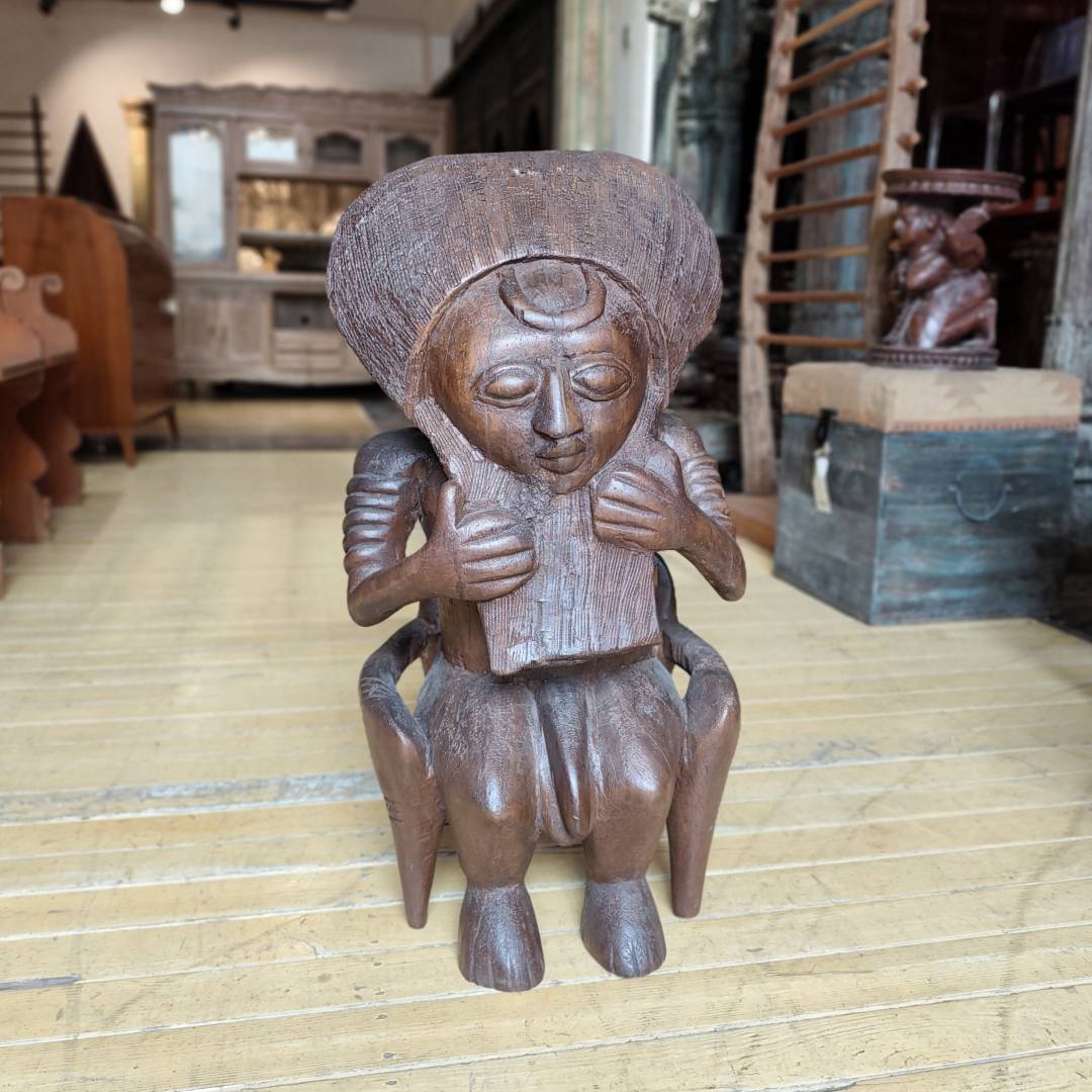 木雕部落人像摆件39*37*82cm